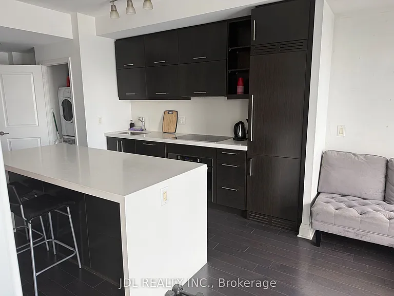 1080 Bay St #3311 — Photo 5