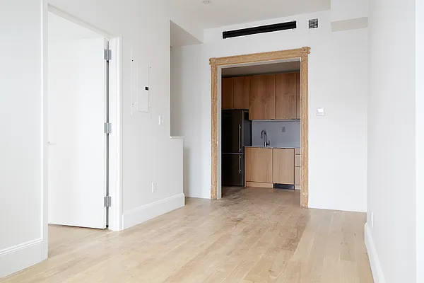 Rented by Artifact.co | media 49