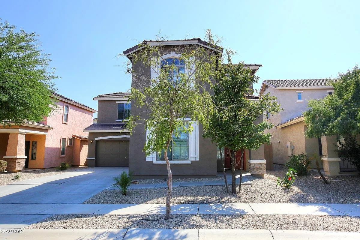 4 bed, 2.5 bath, 2048 sqft, $2,100 — Photo 1