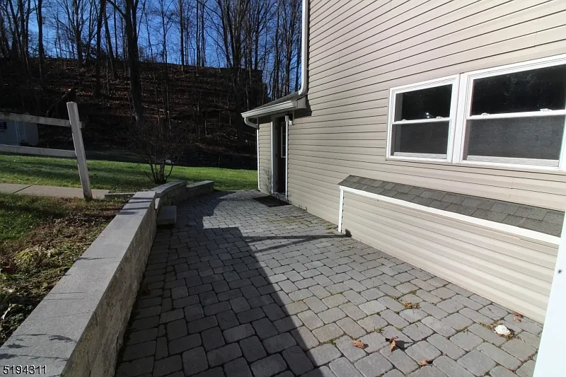 3 bed, $2,450 — Photo 4