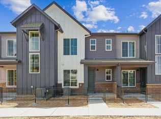 6882 Huddersfield Ln, Castle Pines, CO 80108