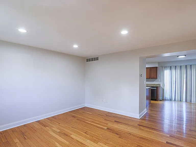 14 Luffing Ct — Photo 16