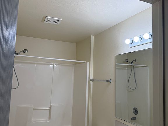 4th image of 6211 W Douglas Ln #102