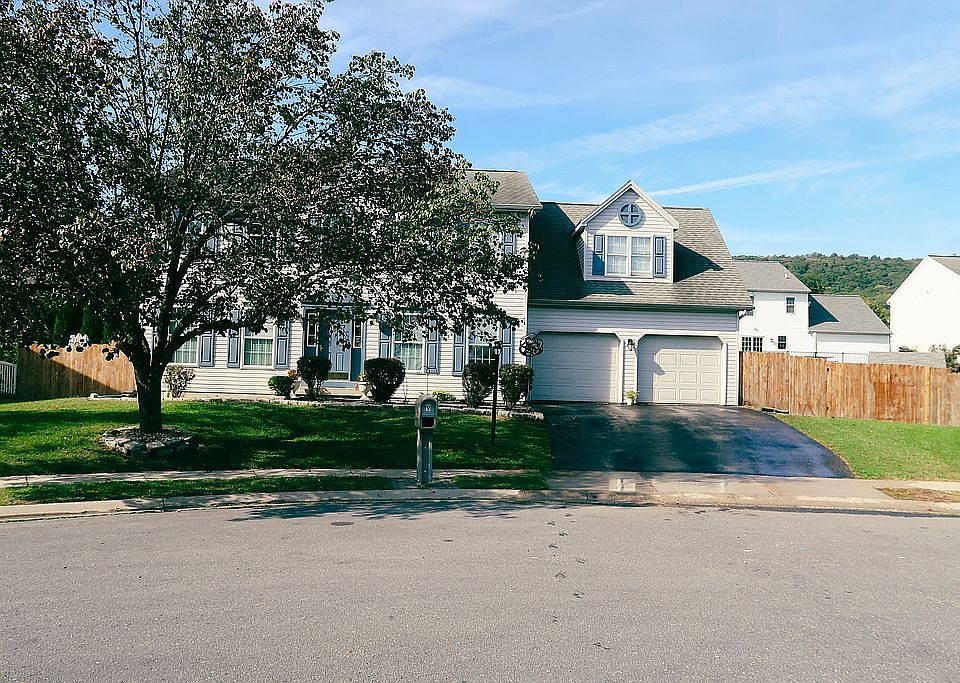 Front House View 