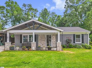 22 Cotswold Ter, Taylors, SC 29687