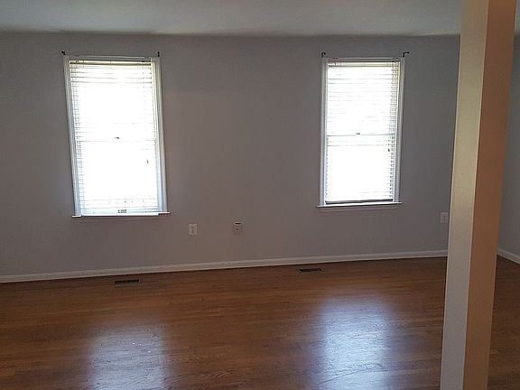 1st floor Living Room