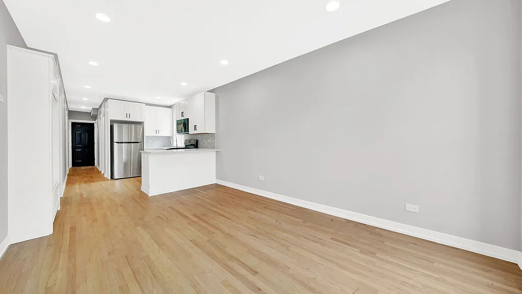 2 bed, $2,100 — Photo 4