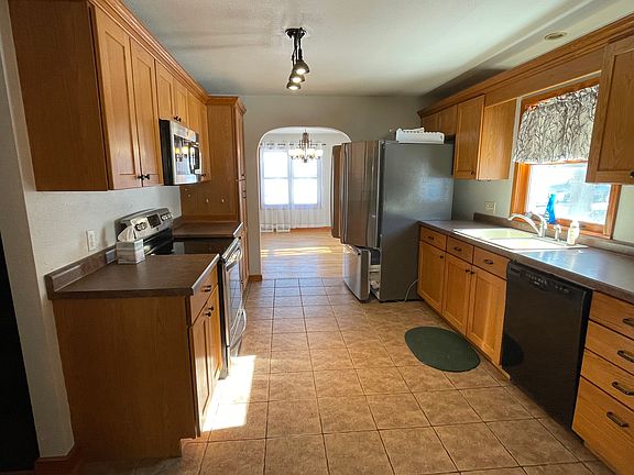 5th image of 1015 Glendale Ave