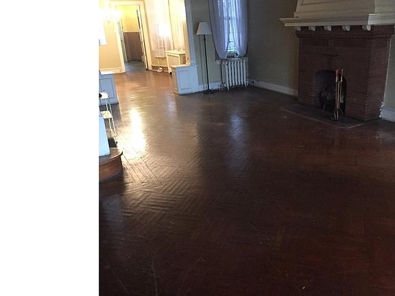 3rd image of 5947 Cobbs Creek Pkwy