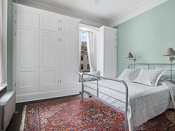 5th image of 250 W 21st St APT 5