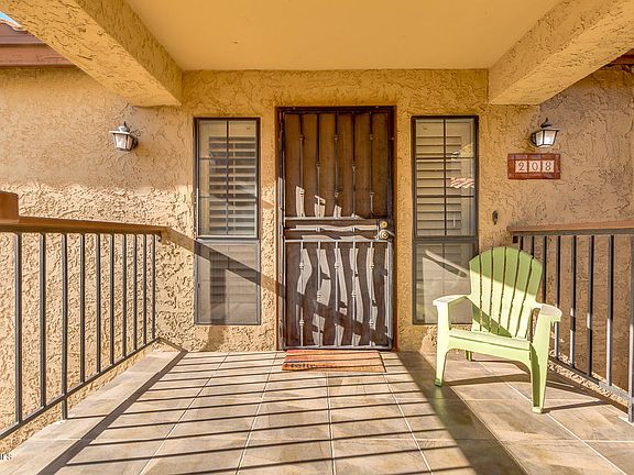 5th image of 8231 N 21st Dr #E208