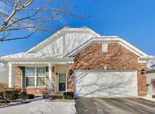 2594 Venetian Ln, Elgin, IL 60124