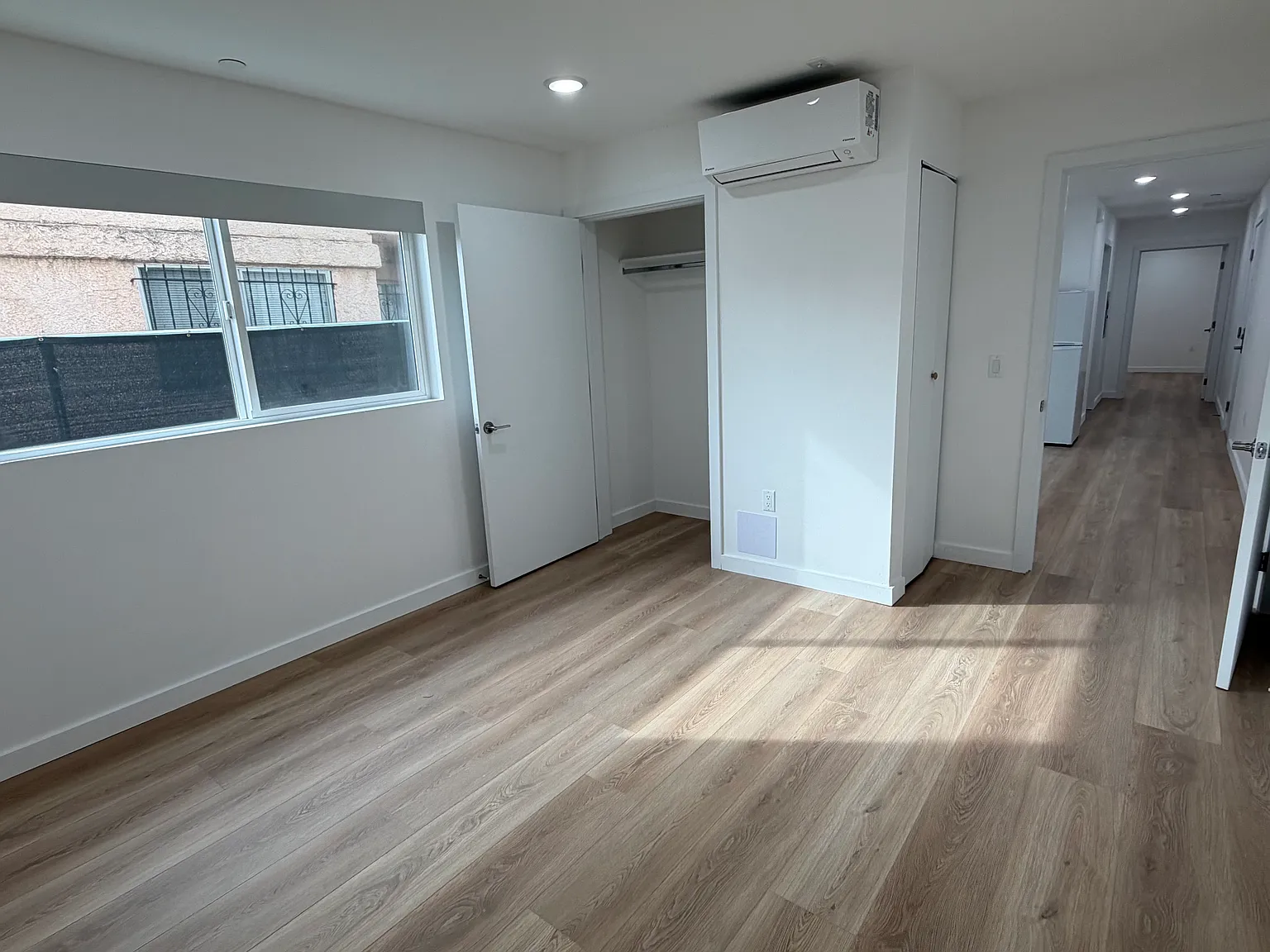 2 bed, 650 sqft, $2,399 — Photo 4