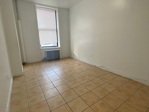 3rd image of 657 E 158th St #1B