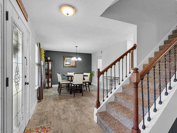 4th image of 118 Long Pointe Dr
