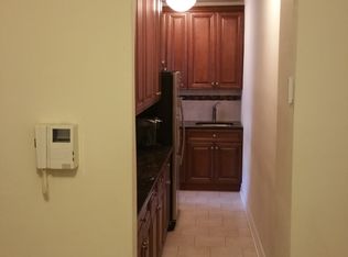 6863 108th St #2J, Forest Hills, NY 11375