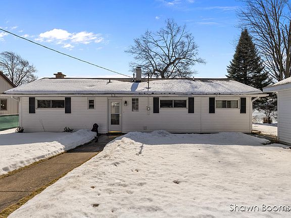 2nd image of 2791 Lakeshore Rd