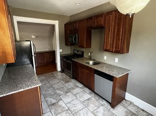 213 Oxford St, Rochester, NY 14607