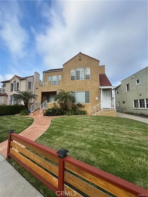 2 bed, 1800 sqft, $4,000 — Photo 1