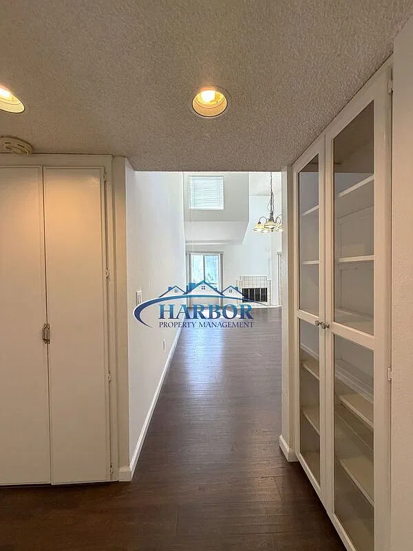 2 bed, 2.0 bath, 1123 sqft, $2,875 — Photo 4