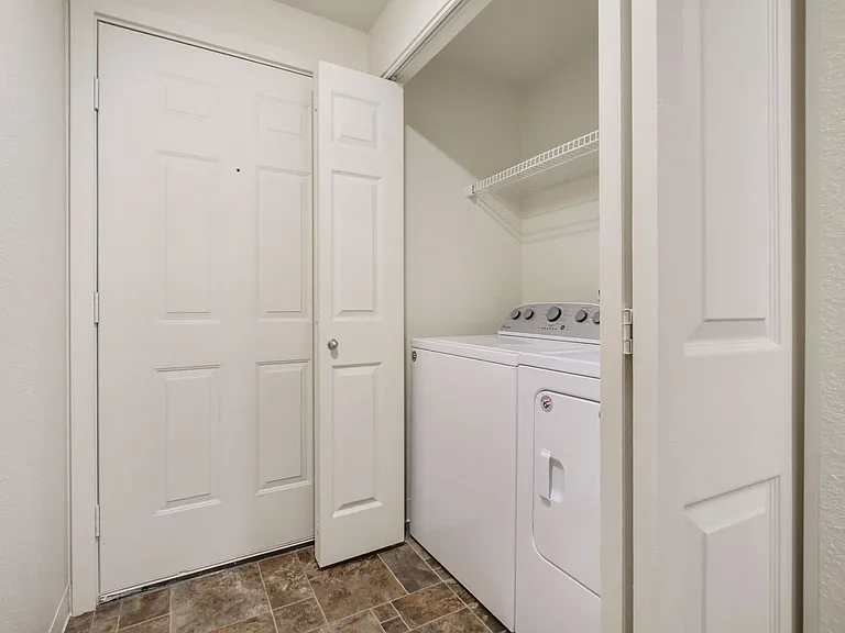 River View Apartments — Photo 11