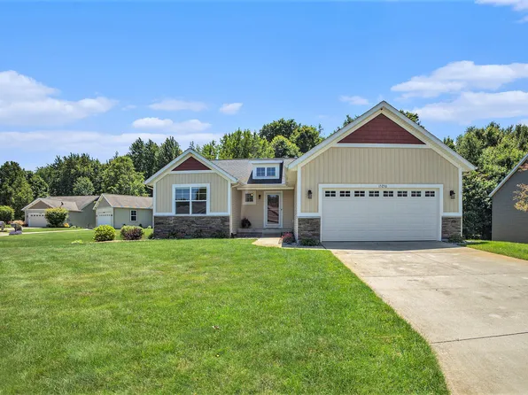 15250 Canterbury Ln, Grand Haven, MI 49417