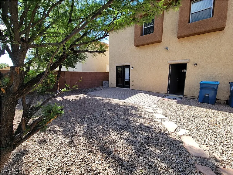 8458 Pico Rivera Ave — Photo 38