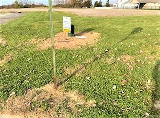 105 Traver Tine Cir, Millstadt, IL