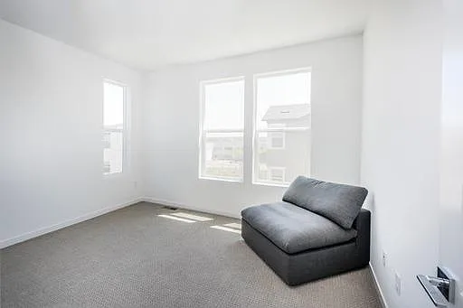 bedroom 3 (third level)