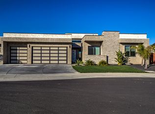 965 Katmai Pl, Redding, CA 96001