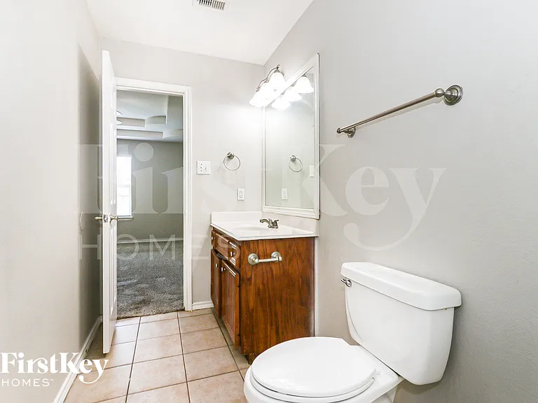 18731 Reynolds Park Dr — Photo 13