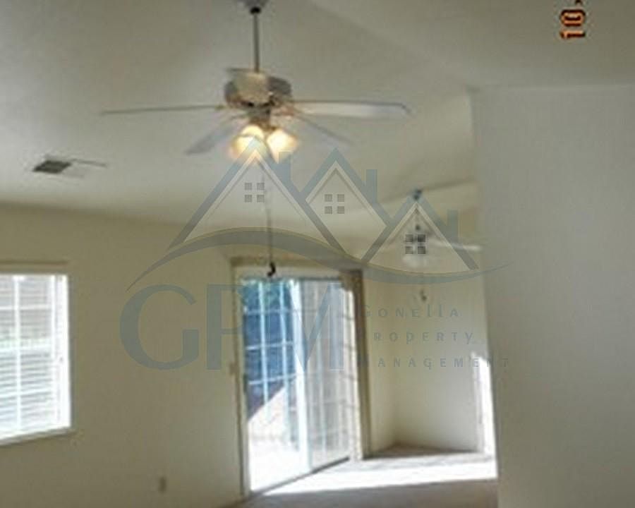 1st image of 960 Summerfield Dr