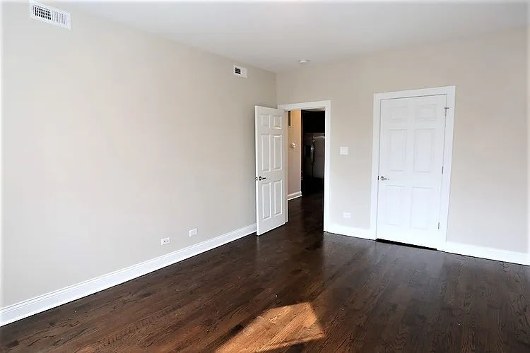 2228 N Sawyer Ave #2E — Photo 8
