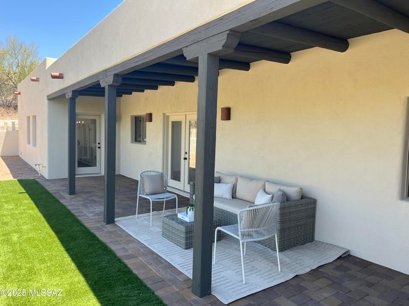 750 W Silver Eagle Ct, Oro Valley, AZ 85755