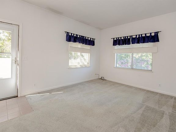 5th image of 1045 Greene Ter