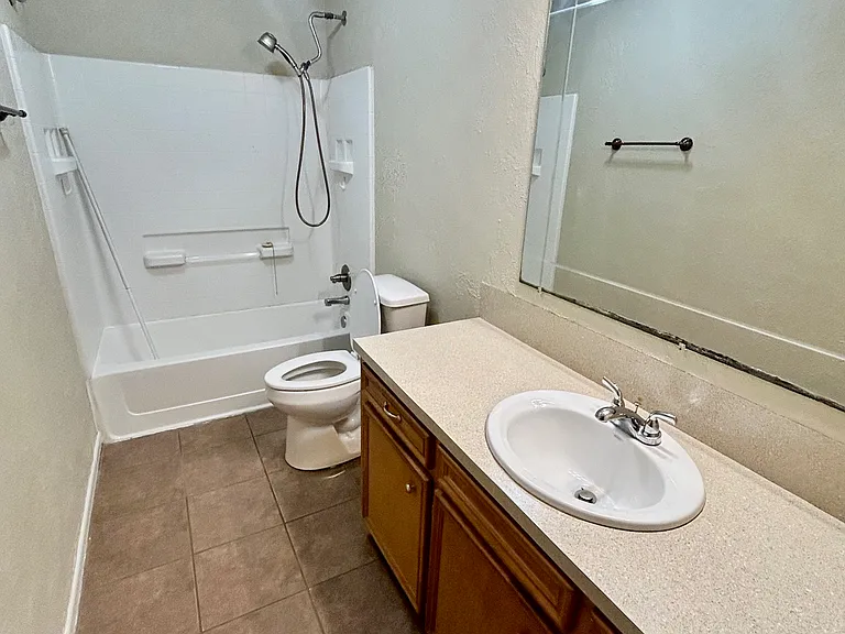 3239 Red Robin Loop — Photo 6