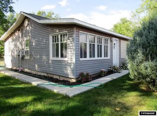 221 E Bell Ave, Riverton, WY 82501