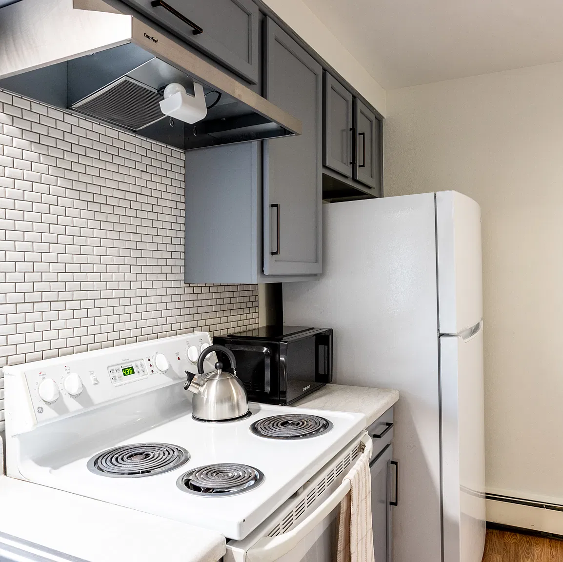 2 bed, 707 sqft, $2,940 — Photo 4