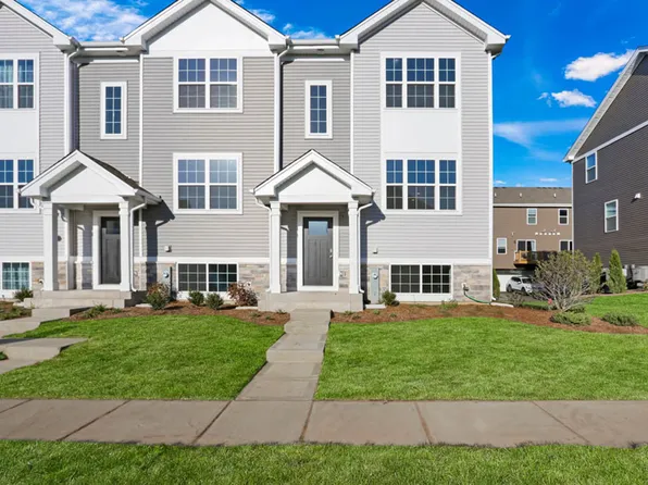 1431 Oakfield Ln, Pingree Grove, IL 60140