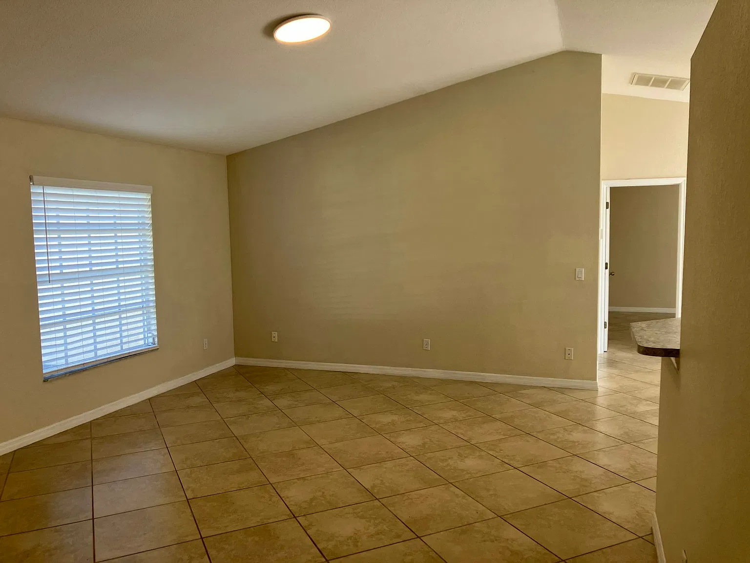 12207 Cotorro Avenue — Photo 4