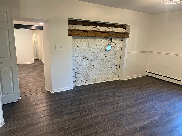130 Old Furnace Rd — Photo 3