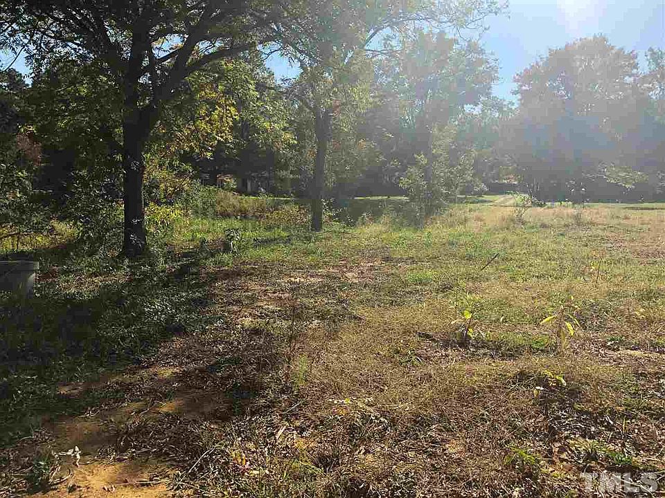 2nd image of 360 Haywood Bailey Rd