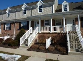 625 Courthouse Cir, Lititz, PA 17543