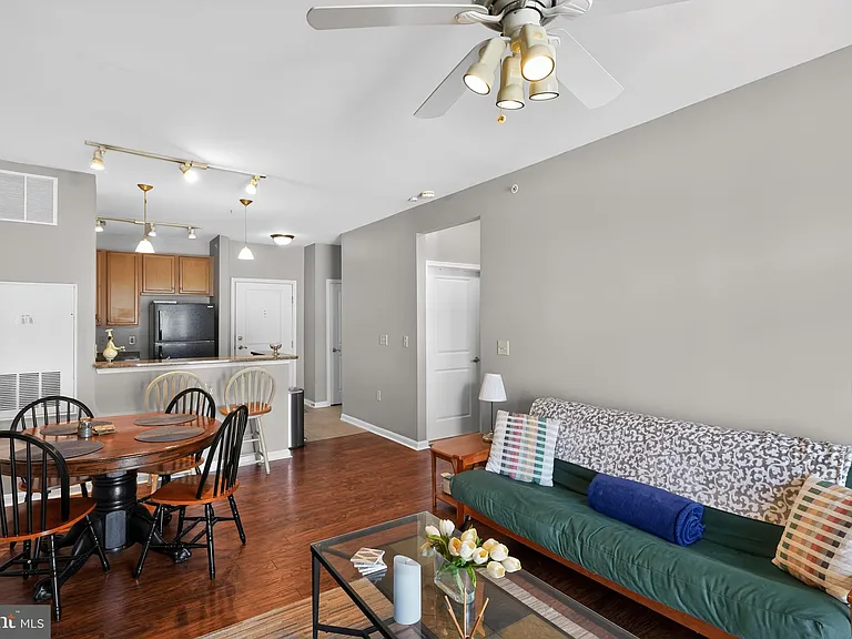 2665 Prosperity Ave #403 — Photo 37