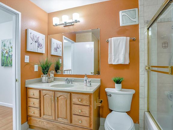 5th image of 380 Auburn Way APT 14