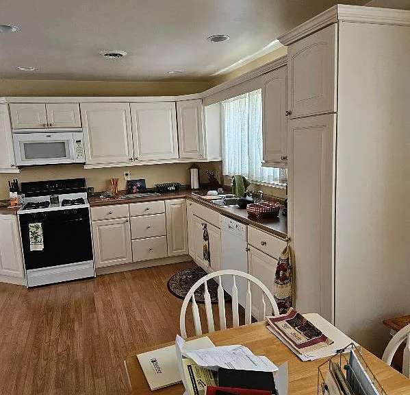 336 Taylor Ave — Photo 9