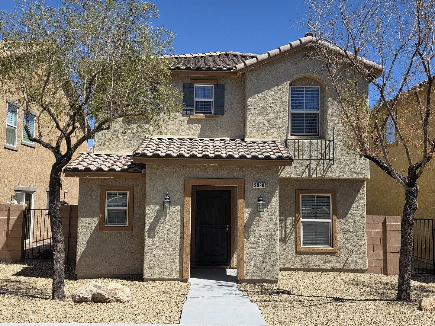 Impeccable Home in a Cul-de-Sac with Great Curb Appeal! — Photo 1