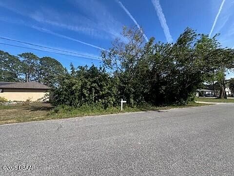 2nd image of 1959 Forest Ave