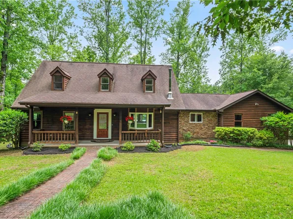 175 Beaver Lake Dr, West Union, SC 29696