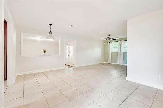 3 bed, 1.0 bath, 1600 sqft, $1,850 — Photo 3